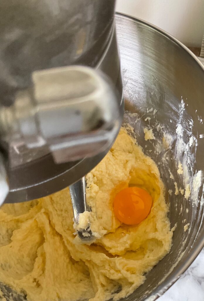 make the batter eggs